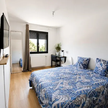 Quarto em Acomodações Particulares Beautiful, Modern Saint-Paul-de-Varax